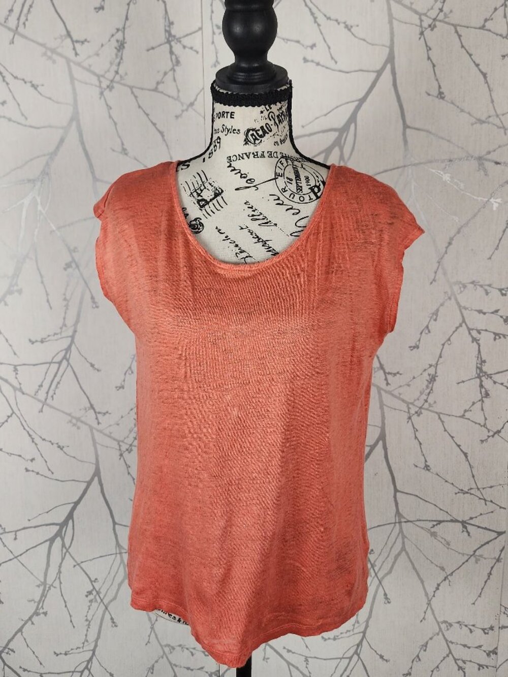 Tahari Orange 100% Linen Button Back Round Neck Top
